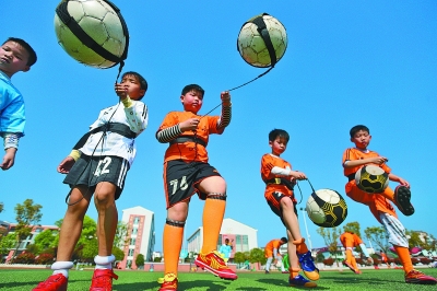 藏其间的审 藏其间的审