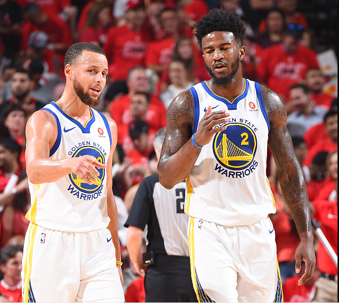 递手和弱侧 递手和弱侧